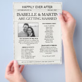 Faux Deckle-Edge zwart-wit krant bruiloft Flyer (Hand)
