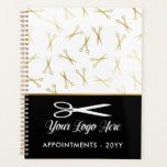 Faux Gold Ciseaux Logo Hair Styliste Rendez-vous<br><div class="desc">Chic coiffeur styliste livre de rendez-vous avec un motif de ciseaux faux or et un design en blanc,  noir et faux or. Ajoutez votre logo. Carnet de rendez-vous coiffeur styliste personnalisé avec votre logo.</div>