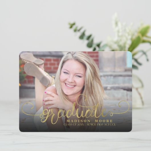 Faux Gold Formal Script Graduate Card Faire-part (Debout devant)