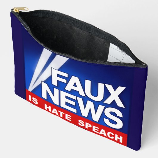 Faux News Etui (Open)