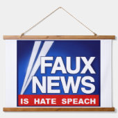 Faux News Hangend Wandkleed (Voorkant)