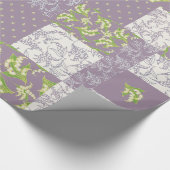 Faux Patchwork Giftwrap: Lily van de Valley, Mauve Cadeaupapier (Hoek)