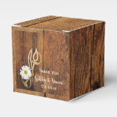 Faux Schuur Hout Daisy Paard Bit Western Bruiloft Bedankdoosjes (Voorkant Zijde)