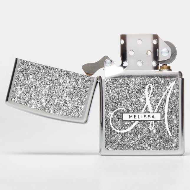 Faux Silver Glitter Monogrammed Zippo Lighter (Geopend)