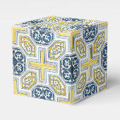 Faux Tile Pattern Yellow and Blue Party Favor Box Bedankdoosjes (Voorkant Zijde)