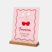 Faveur de Baby Shower Bébé Cerise avec Ruban Rose (Angle)