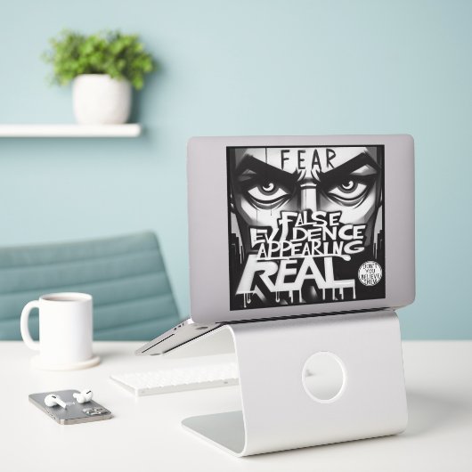 FEAR False Evidon lijkt echt Sticker (Laptop op bureau)