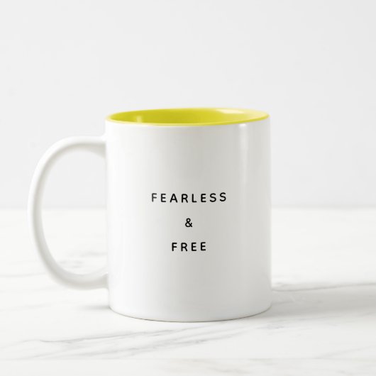 Fearless & Free Typography Modern Two-Tone Mug (Gauche)