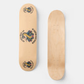Fearless Spirit: Bold Snake en Rozen artwork Skateboard (Voorkant)