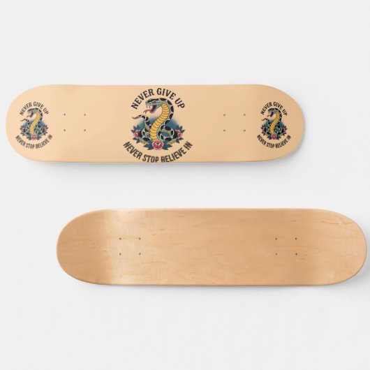 Fearless Spirit: Bold Snake en Rozen artwork Skateboard (Horizontaal)