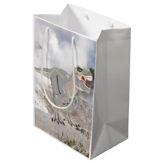 Fearsome Tyrannosaurus Medium Cadeauzakje (Achterkant Gekanteld)