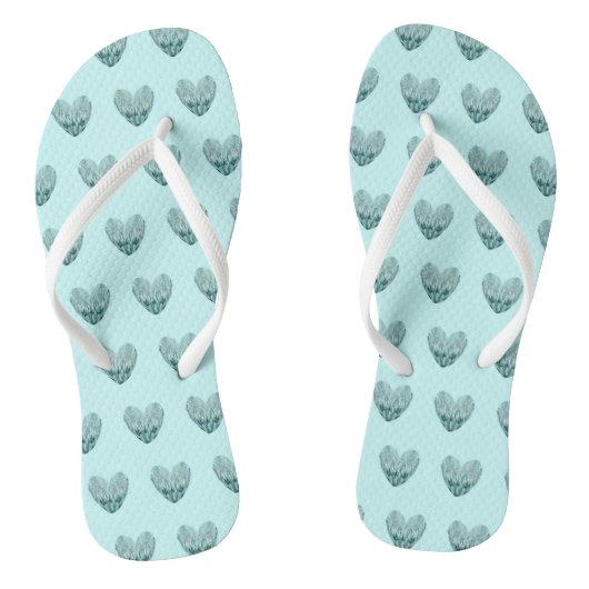 Feather heart in soft green teenslippers (Voetbed)