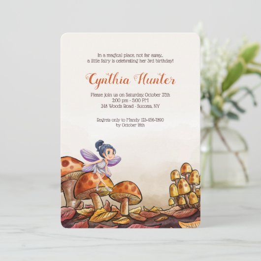 Fée sur une invitation de champignons (Debout devant)