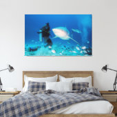 Feeding The Bull Canvas Afdruk (Insitu (Slaapkamer))