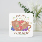 Feeling Berry Good: Cute Cat with Berries Kaart (Staand voorkant)