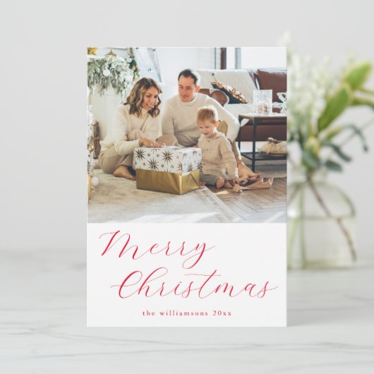 Feestelijk Script Rood Eenvoudig Vrolijk Kerstmis  Feestdagenkaart (Staand voorkant)