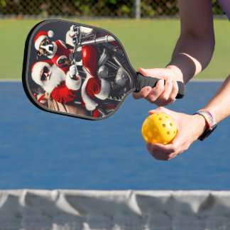 Feestelijke motorrit Santa en zijn Sidekick Pickleball Paddle