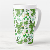 Feestelijke St. Patrick's Day Ierse Geïnspireerd Latte Mok (Rechterhoek)
