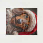 Feestelijke teckel in Santa Attire Wandkleed (Voorkant (horizontaal))