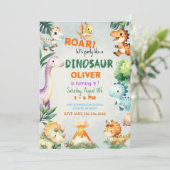 Feestje voor een schattige jongen, als een dinosau kaart (Staand voorkant)