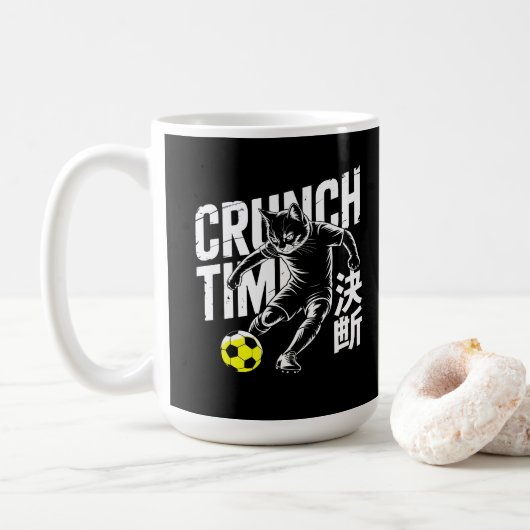 Feisty Soccer Cat Mug - Crunch Time Coffee Cup (Avec donut)
