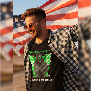 Feitencontroleur overdag, scepticus 's nachts, gra t-shirt