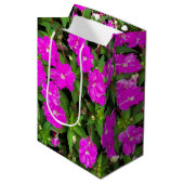 fel roze impatiestbloemen medium cadeauzakje (Voorkant Gekanteld)