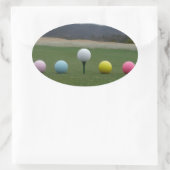 felgekleurde Golf Balls op een berg Ovale Sticker (Tas)