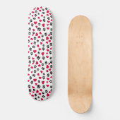 Feline Design Black Cat Paw Prints en rode harten Skateboard (Voorkant)
