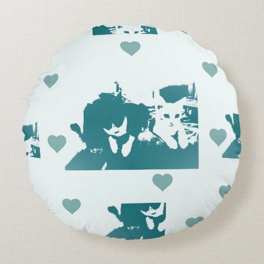 Feline Friends. Adorable Kitten Duo. Rond Kussen (Voorkant)
