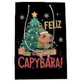 Feliz Capybara Elf Xmas Christmas Tree  Medium Cadeauzakje (Voorkant)