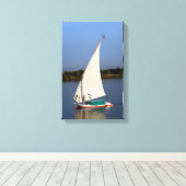 Felucca varen langs de Nijl - Aswan, Egypte Canvas Afdruk (Insitu (Houten vloer))