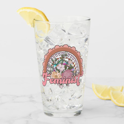 Feminist Glass Tumbler (Voorkant ijs)