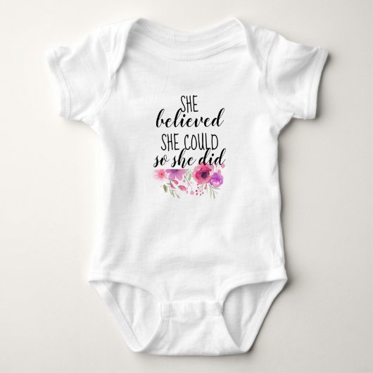 Feminist Pink Floral dacht ze Romper (Voorkant)