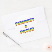 Feministisch en trots ronde sticker (Envelop)