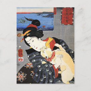 Femme avec carte postale
