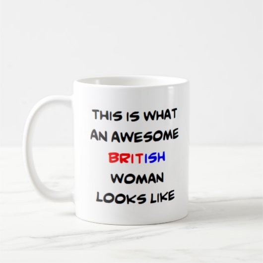 femme britannique, énorme tasse de café (Gauche)