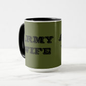 Femme de l'Armée de Mug (Devant gauche)