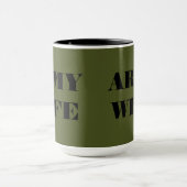 Femme de l'Armée de Mug (Centre)