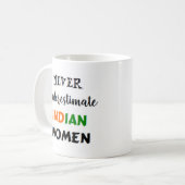 femme indienne tasse à café (Devant gauche)
