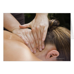 Femme recevant un traitement spa