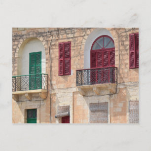 Fenêtres colorées coupées à Malte Carte postale