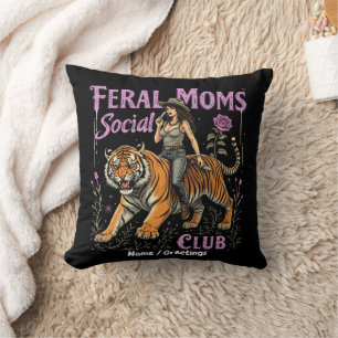 Feral Mom Social Club   Grappig Trendsettend Grafi Kussen