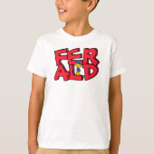 Ferald staand op zijn naam T-shirt (Voorkant)