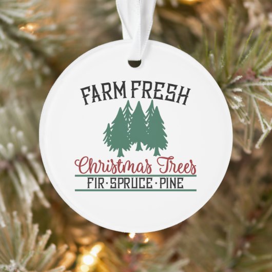 Ferme Des Arbres De Noël Fraîches Pin D'Épinette (Arbre)