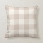 Ferme Neutre Plaid Coussin en Tan & Ivory<br><div class="desc">Une partie de ma collection de neutres gris de ferme. Coussin a mis le motif en bronze et un arrière - plan d'ivoire. Voir ma boutique Zazzle pour le reste de la collection de coordination.</div>
