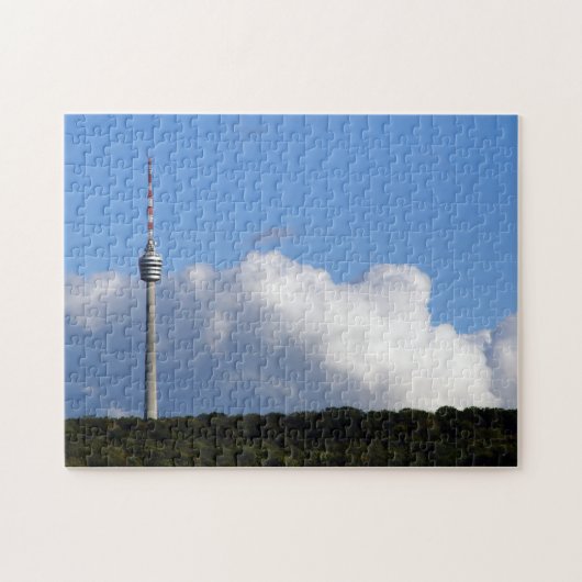 Fernsehturm Stuttgart mit Wolkengebirge Legpuzzel (Horizontaal)