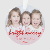 Festive Bright Merry Script Red Kerstfoto Ornament (voorkant)