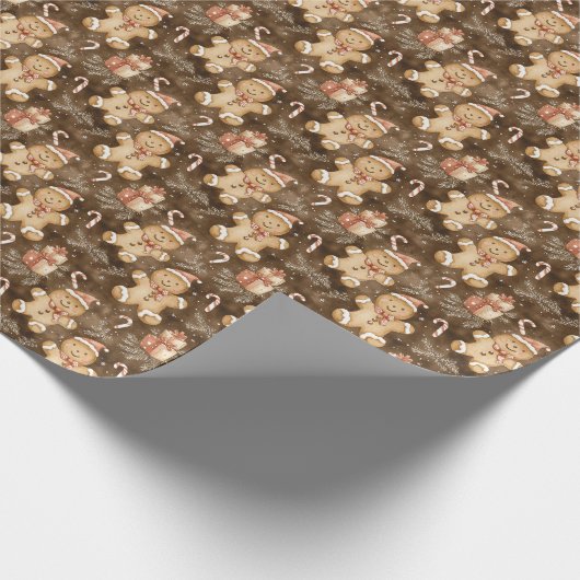 Festive Gingerbread Men with Gifts & Snowflakes Cadeaupapier (Hoek)