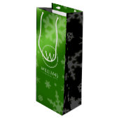 Festive Green Folie Snowflakes Monogram Naam Wijn Cadeautas (Voorkant Gekanteld)